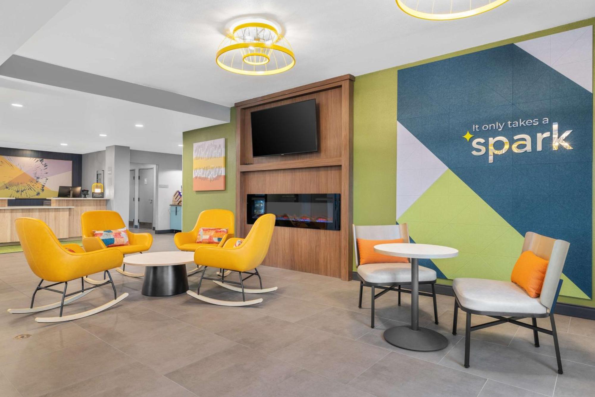 Spark By Hilton Colorado Springs I 25 Central Exterior photo