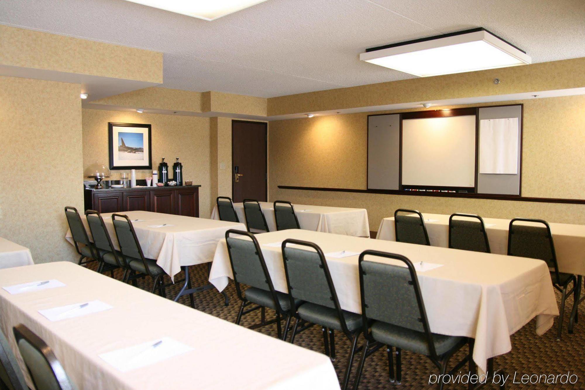 Spark By Hilton Colorado Springs I 25 Central Facilities photo
