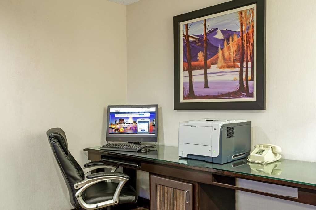 Spark By Hilton Colorado Springs I 25 Central Facilities photo